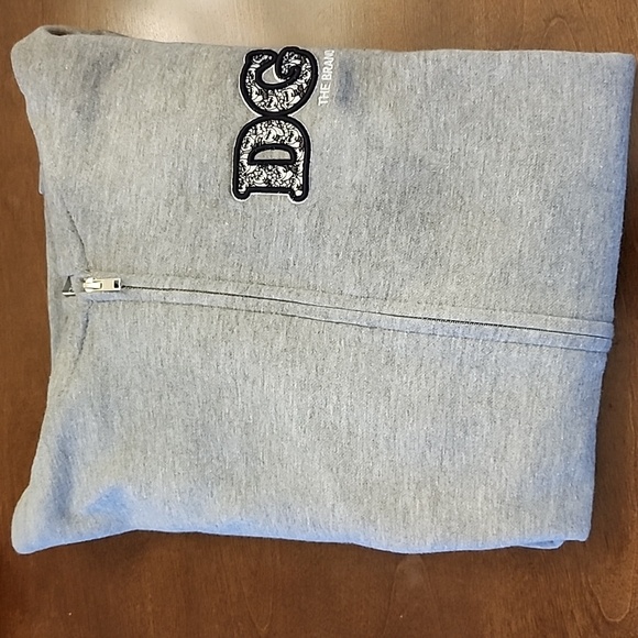 Duly GOATed the brand sweat suits - Picture 3 of 5